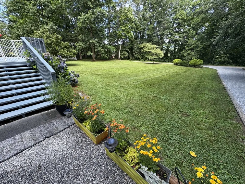 Top-rated yard maintenance for homes across Hendersonville, NC - Barbosa’s Lawn Care