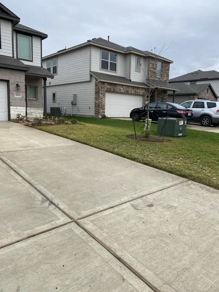 Trusted residential landscaping in Conroe, TX - Barcenas Brothers Landscaping & Lawn Services