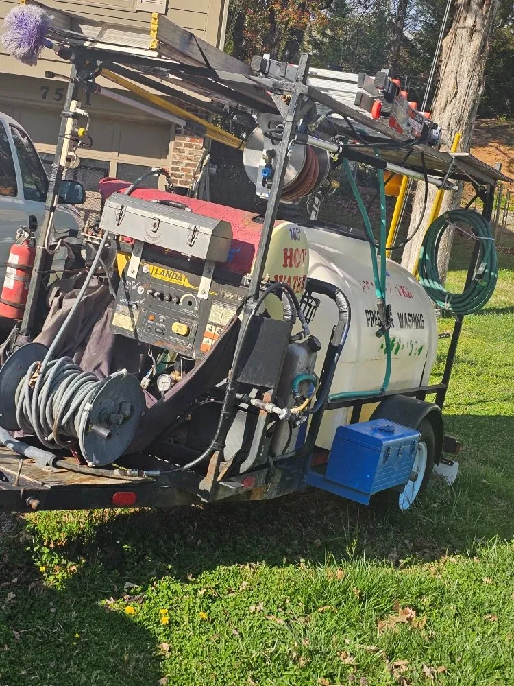 Custom landscaping services experts serving Knoxville, TN - Barcol Mow and More