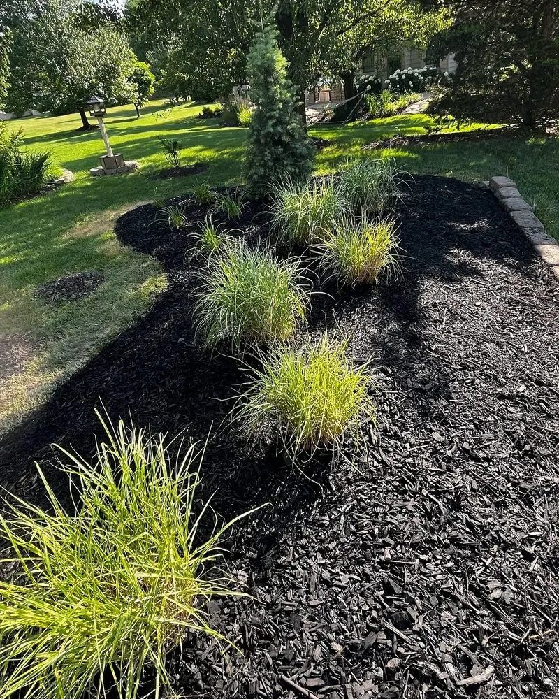 Affordable outdoor landscaping experts serving Columbus, OH - Bardelang Lawn & Handyman Services