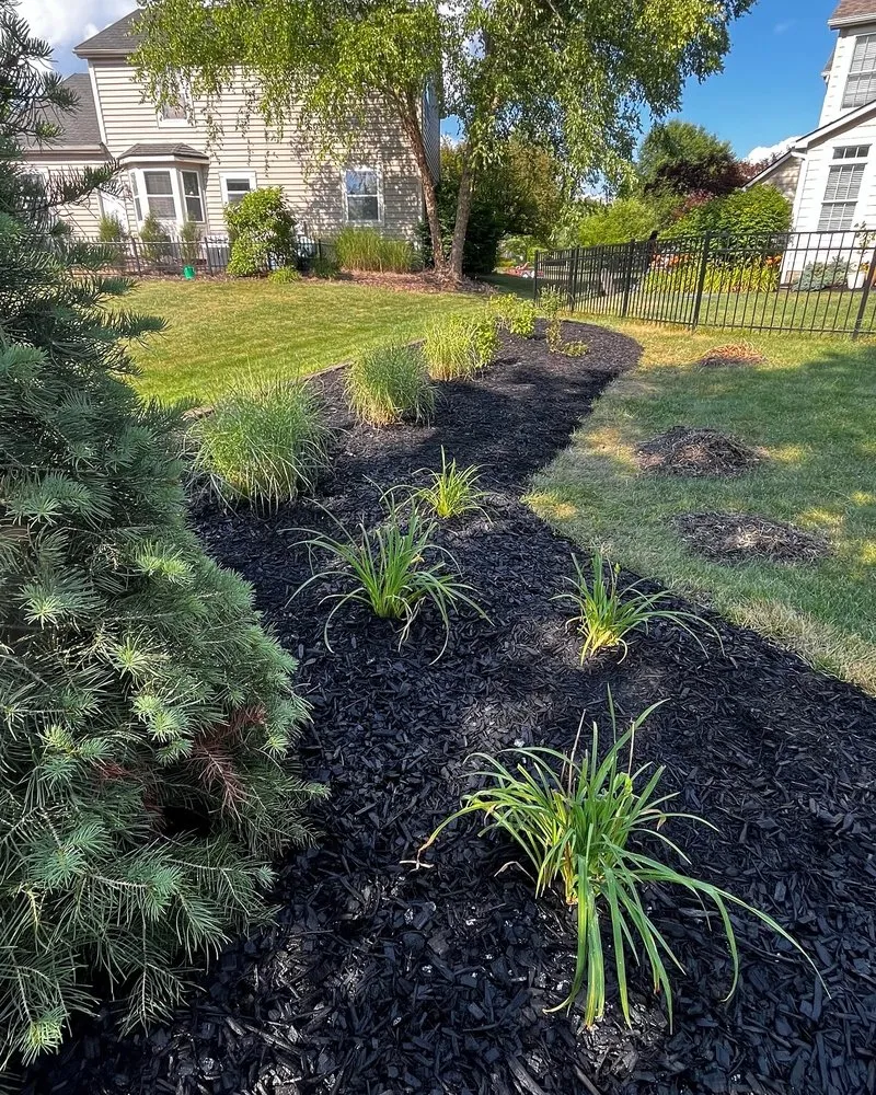 Affordable garden landscaping for beautiful yards across Columbus, OH - Bardelang Lawn & Handyman Services