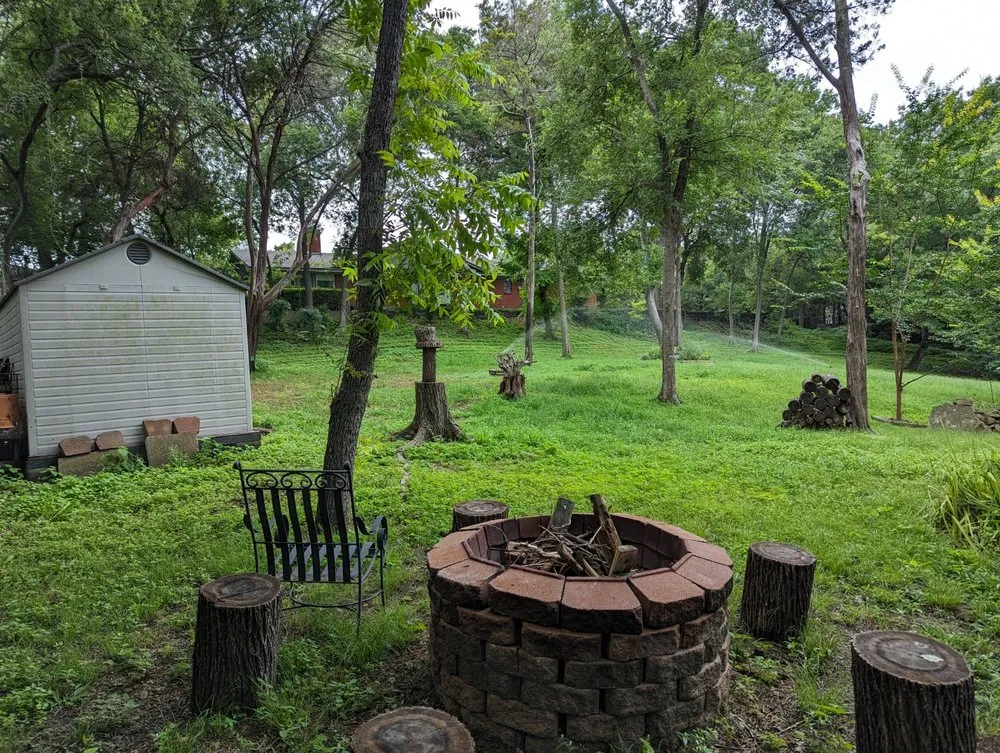 Custom garden landscaping in Dallas, TX by Bare Roots Landscape Solutions