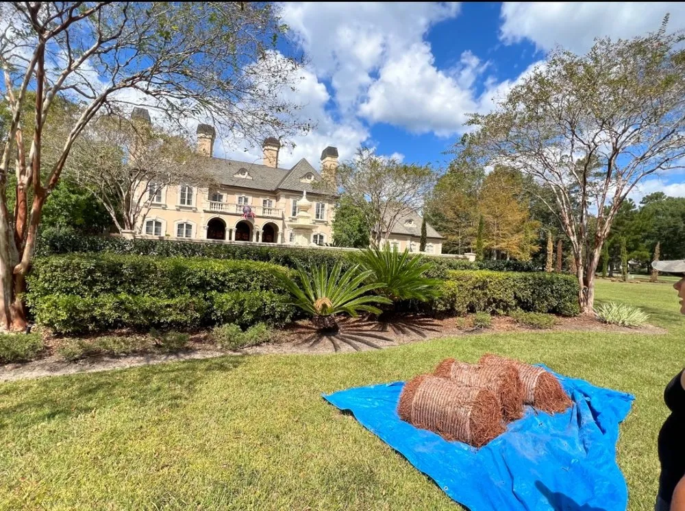 Expert landscaping services for residential properties across Ponchatoula, LA - Barefoot Gardeners