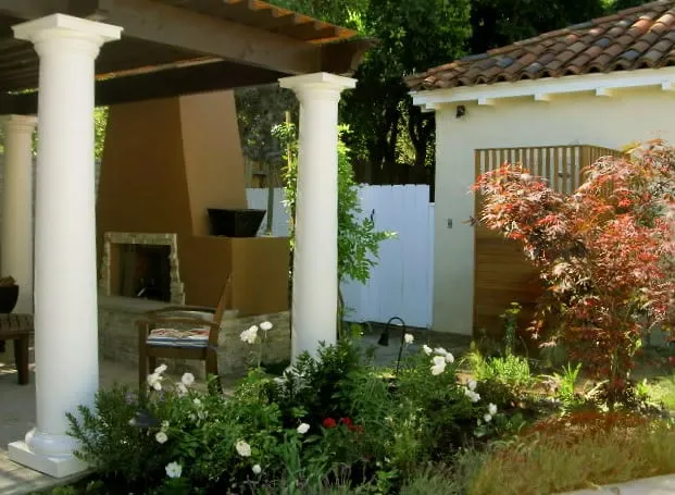 Reliable yard cleanup service for residential properties in Los Angeles, CA by Barefoot Landscape