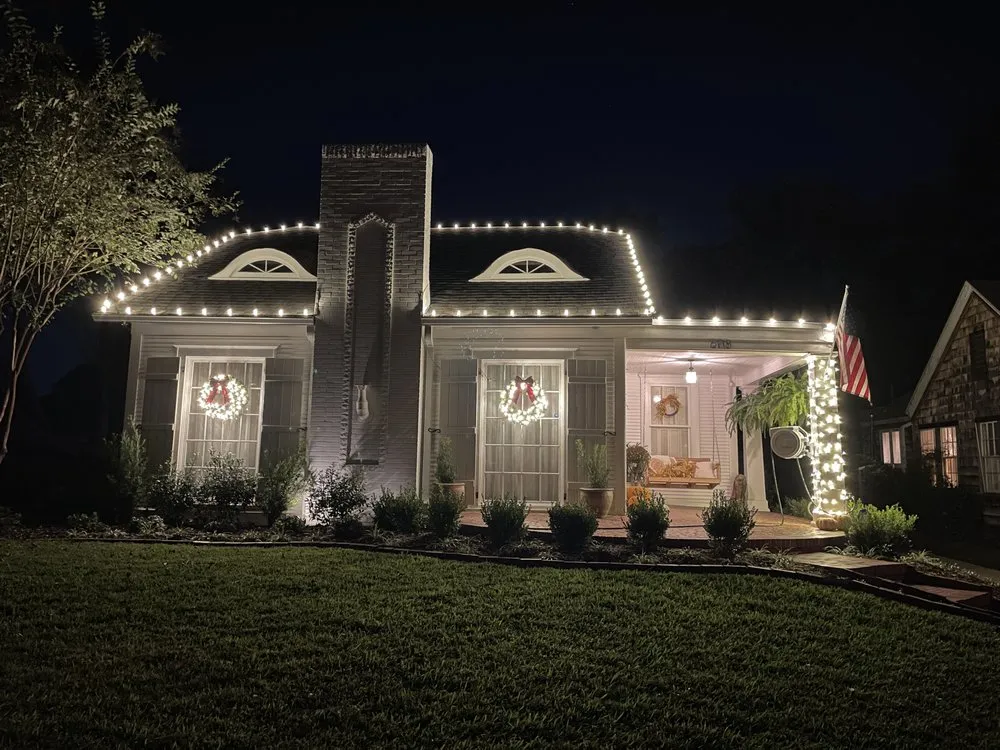 Local yard cleanup service experts serving Shreveport, LA - Barefoot Lawns & Lights