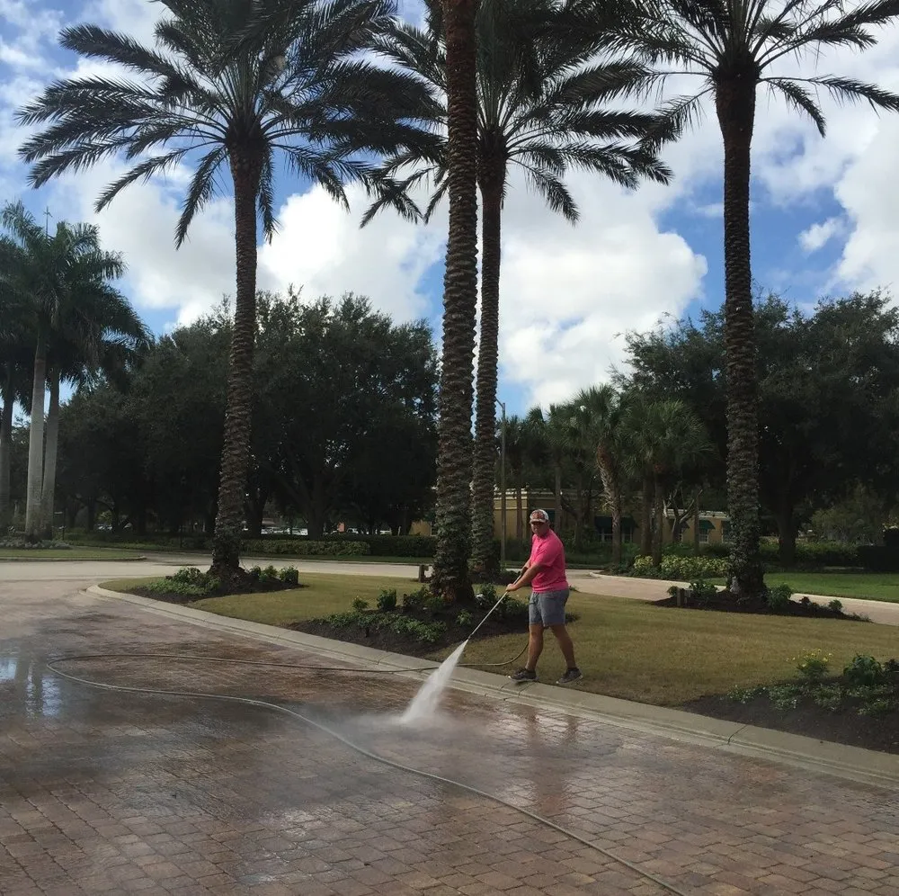 Local garden landscaping in Fort Myers, FL by Barefoot Maintenance Specialists