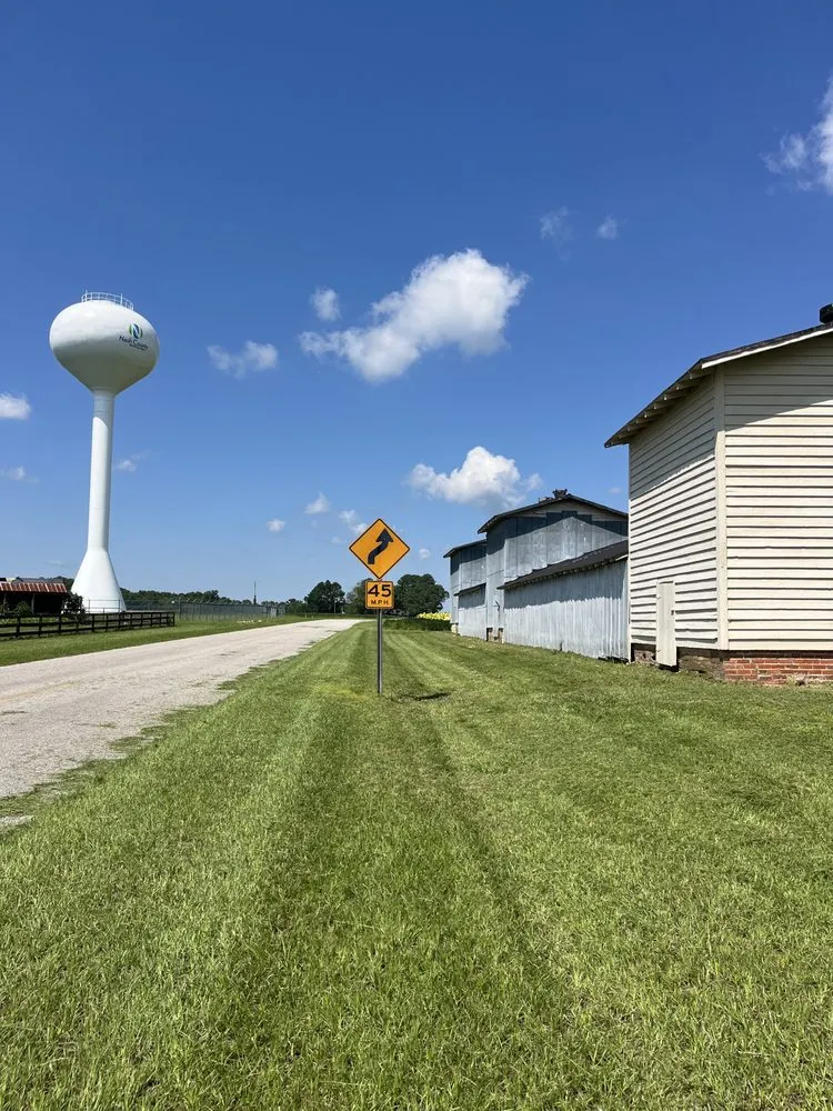 Trusted yard maintenance with custom design in Lucama, NC by Barfield’s Landscaping