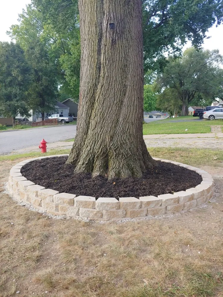 Top-rated outdoor landscaping for beautiful yards in Kansas City, KS by Barillas Landscape