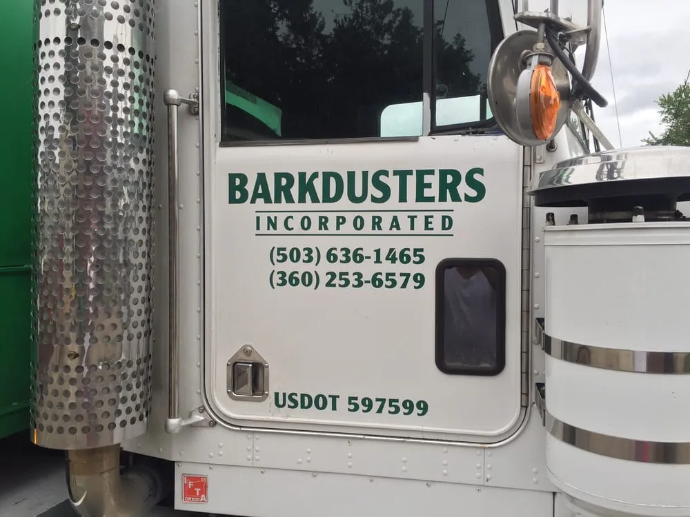 Local landscaping services experts serving Vancouver, WA - Barkdusters