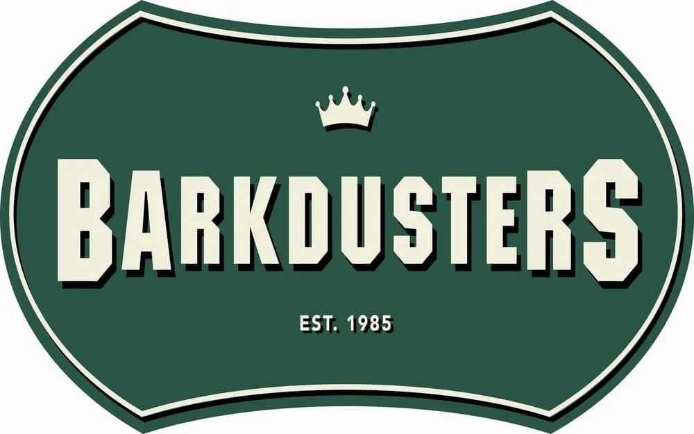 Custom yard maintenance in Vancouver, WA by Barkdusters