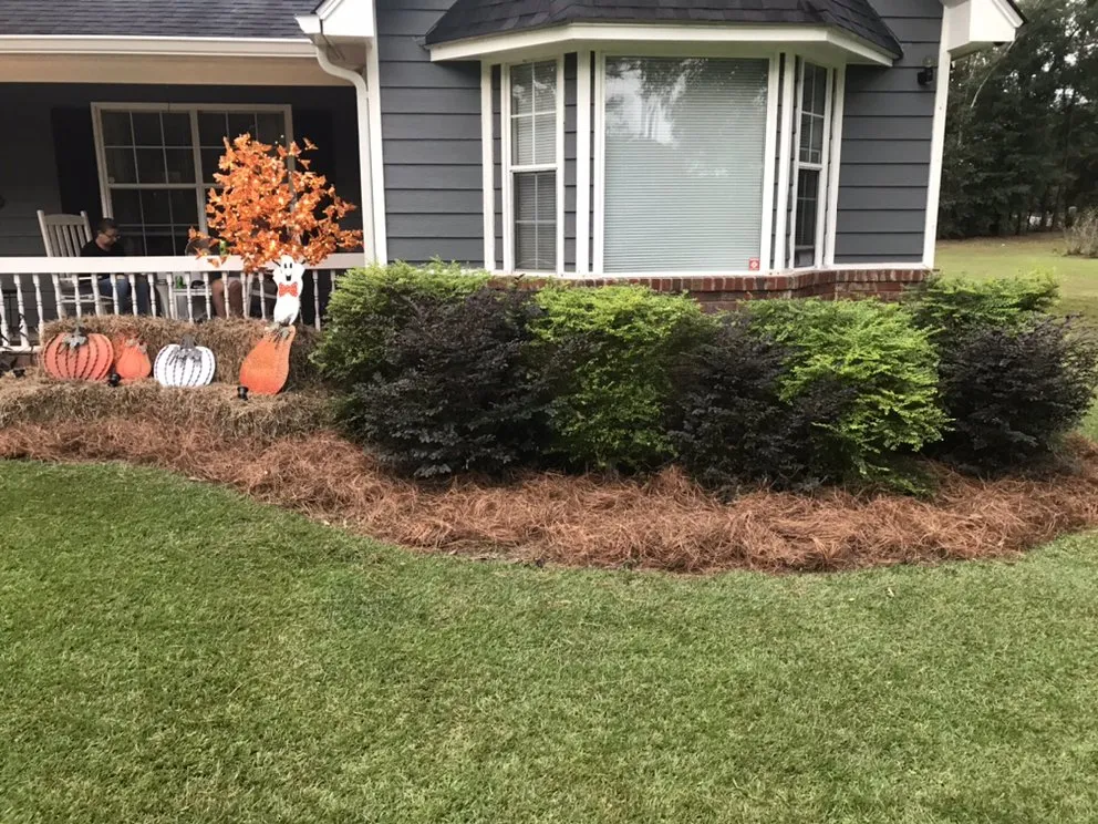Custom outdoor landscaping in Bainbridge, GA - Barlow’s Lawn Service