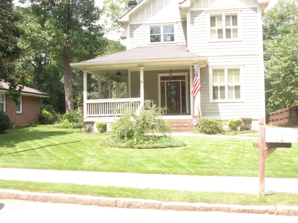 Affordable landscaping services experts serving Decatur, GA - Barnaby's Green Thumb