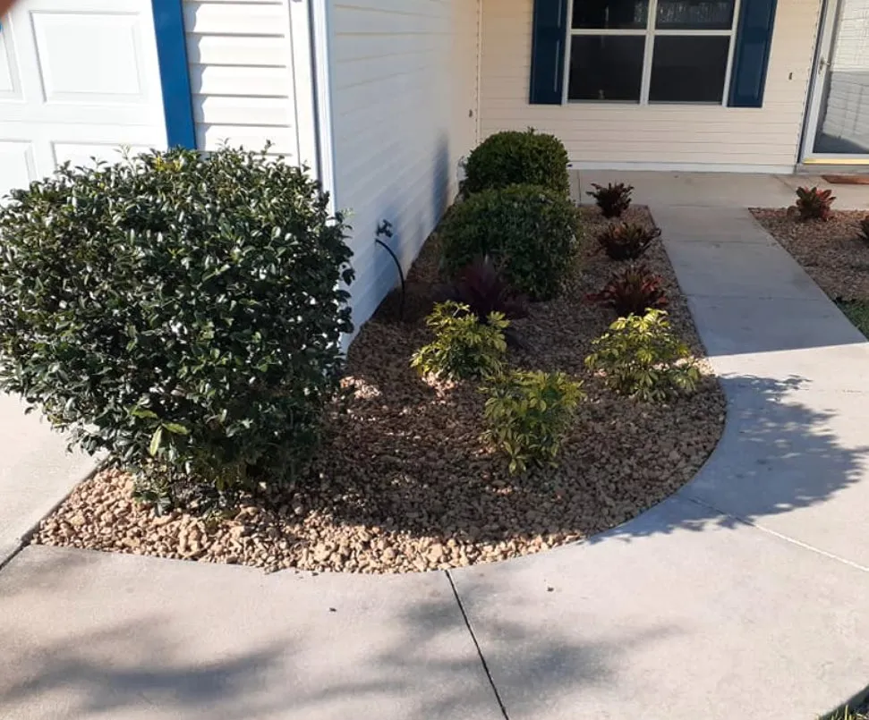 Reliable residential landscaping in Summerfield, FL - Barnards lawn service