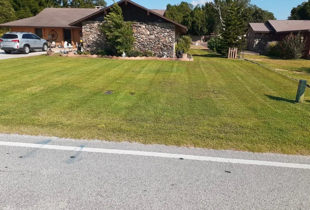 Custom lawn care service for outdoor upgrades in Summerfield, FL by Barnards lawn service