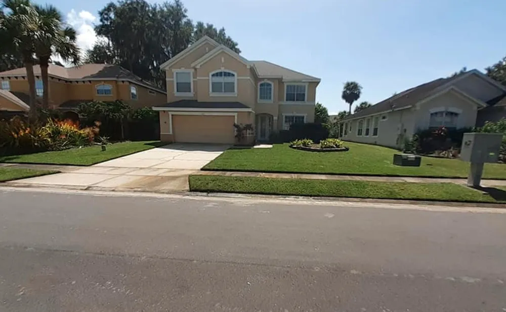 Trusted outdoor landscaping for beautiful yards in Summerfield, FL by Barnards lawn service