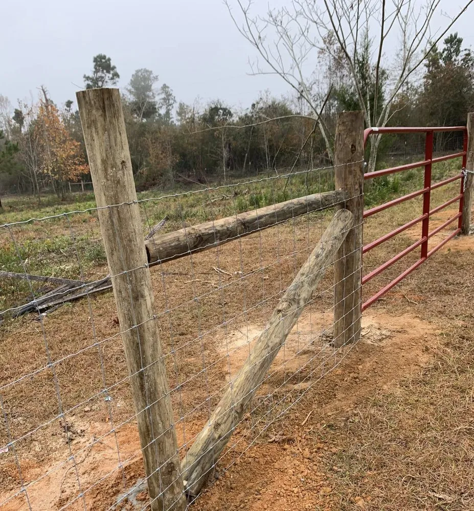 Custom garden landscaping experts serving Graceville, FL - Barnes Family Fencing