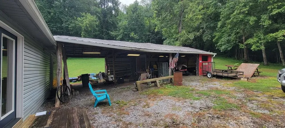 Professional lawn mowing service in Murfreesboro, TN - Barnes Home Services