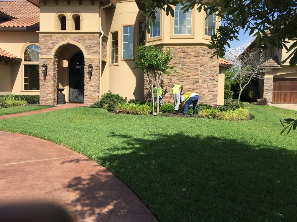 Trusted garden landscaping for year-round maintenance across Missouri City, TX - Barnes Landscape