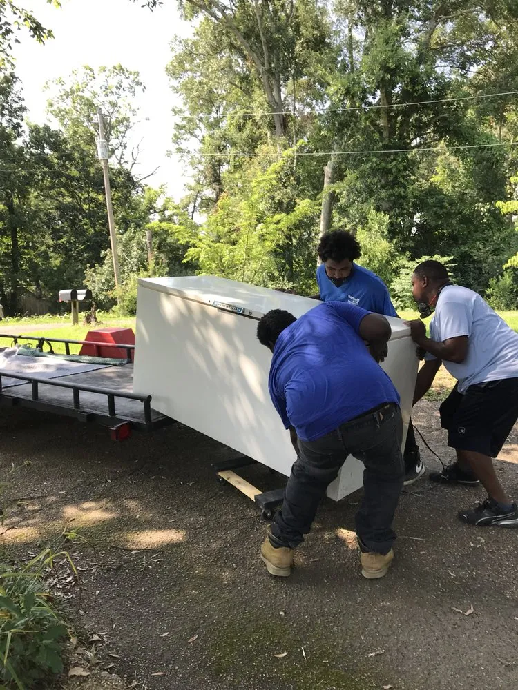 Reliable landscape design with custom design across Vicksburg, MS - Barnett Brothers Professional Movers