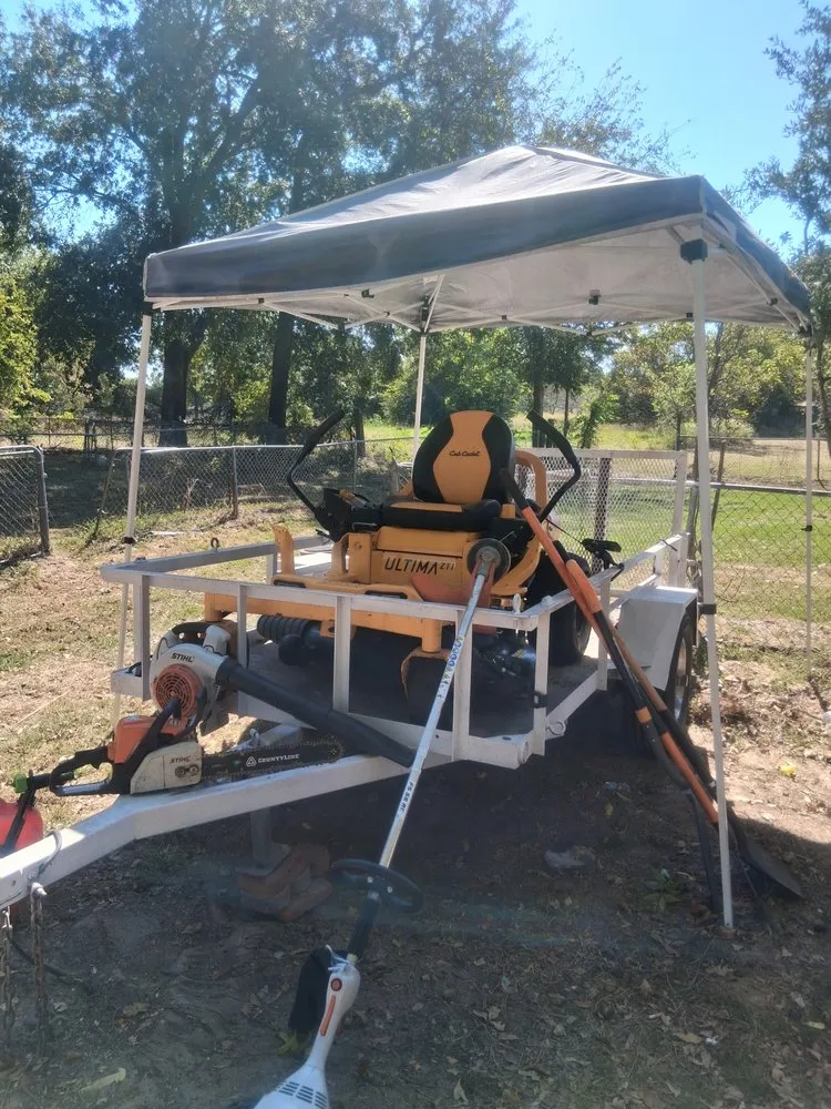 Local yard cleanup service near you in Canton, TX by Barnett Landscaping And Window Washing