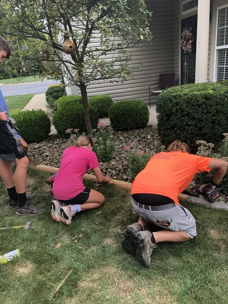 Reliable lawn care service in Youngstown, OH by Barnette Lawn Care