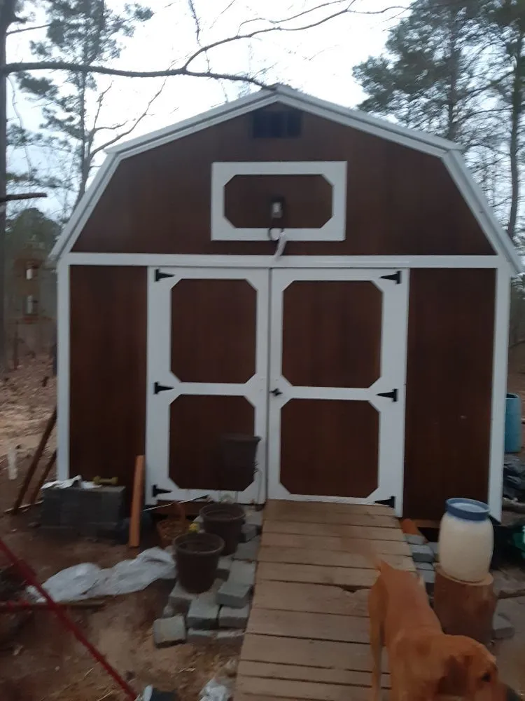 Affordable yard maintenance in Sanford, NC by BarnYardStompers