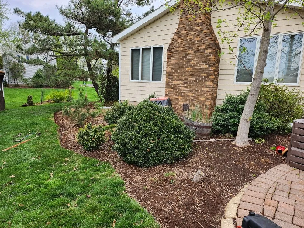 Local lawn care service experts serving Far Hills, NJ - Barreira landscaping