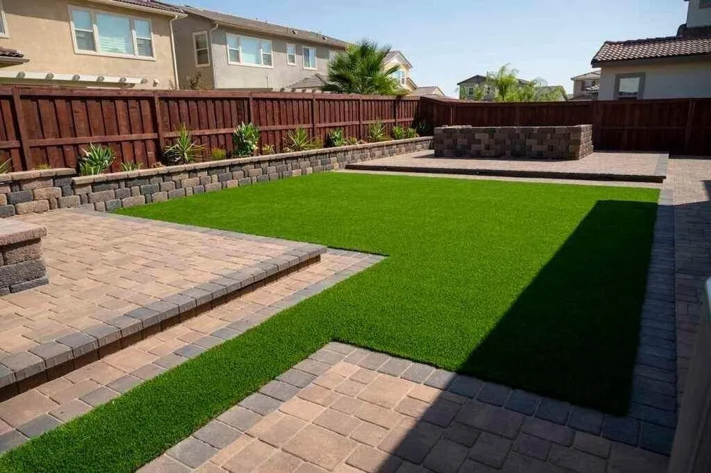 Custom yard cleanup service experts serving Mesa, AZ - Barrera Landscaping