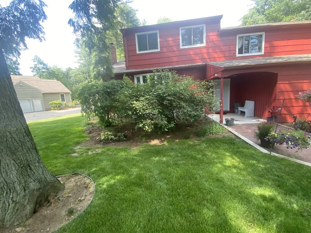 Professional outdoor landscaping in West Simsbury, CT - Barreto Landscaping