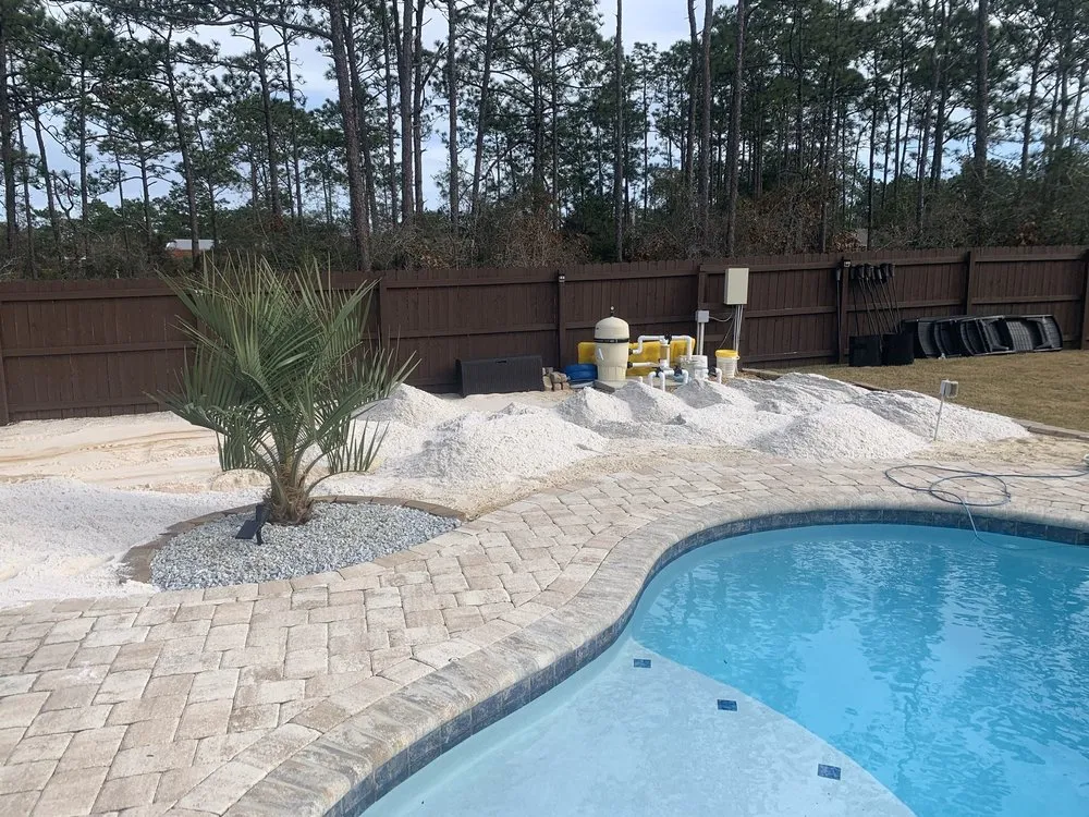 Affordable lawn care service experts serving Gulf Breeze, FL - Barrett Landscape