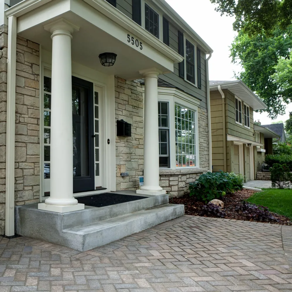 Trusted lawn care service experts serving Minneapolis, MN - Barrett Lawn Care