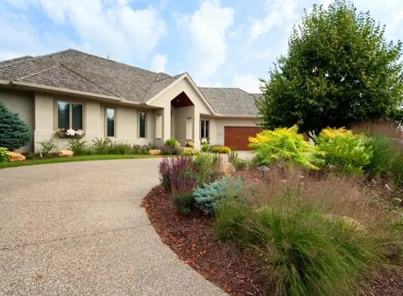 Professional yard maintenance experts serving Minneapolis, MN - Barrett Lawn Care