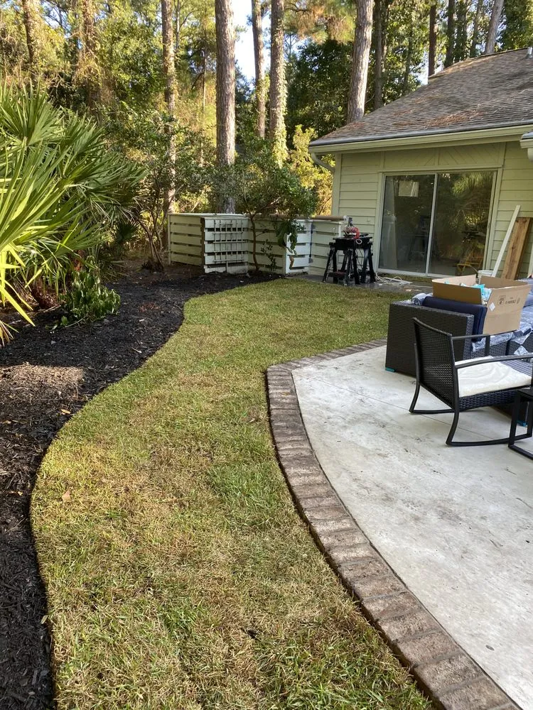 Reliable yard cleanup service in Ridgeland, SC by Barrientos Landscaping