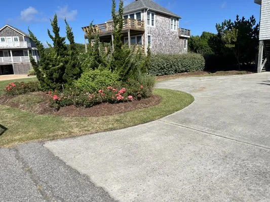 Barrier Island Lawn Care Logo