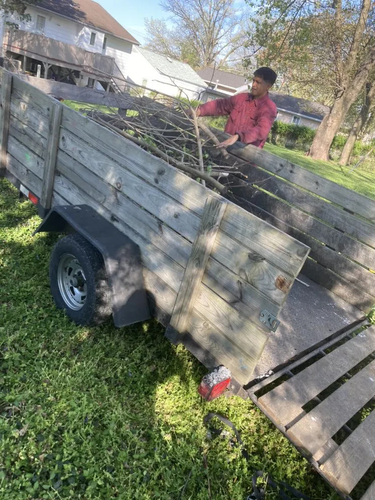 Affordable lawn mowing service in Greater Landover, MD - Barrios Services