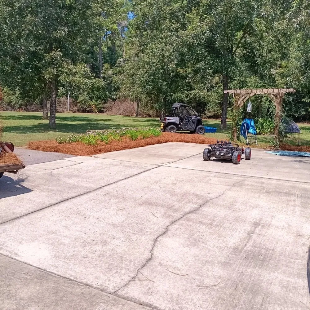 Affordable residential landscaping in Columbia, MS by Barris Quality Landscaping