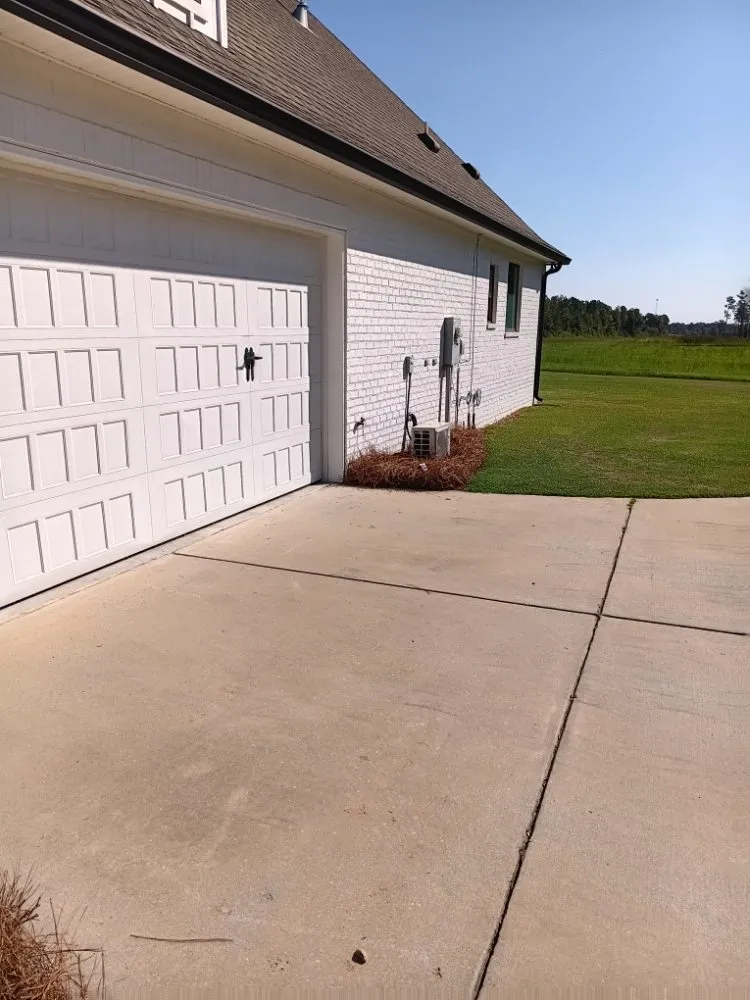 Top-rated landscaping services in Columbia, MS by Barris Quality Landscaping