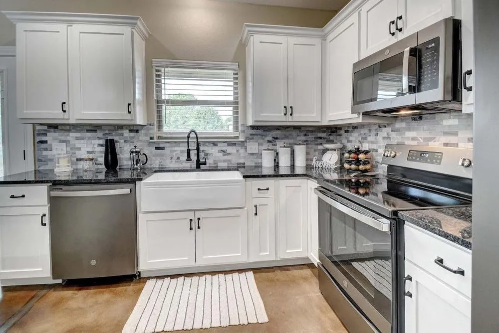 Professional lawn mowing service experts serving Rosanky, TX - Barron Homes