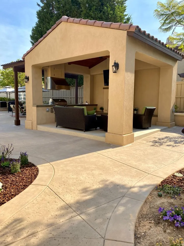 Custom garden landscaping in Escondido, CA - Barron Landscape