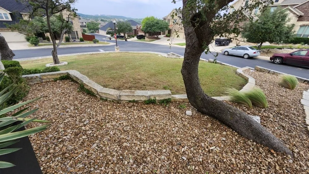 Affordable garden landscaping for homes in San Antonio, TX by Barron Landscaping Service