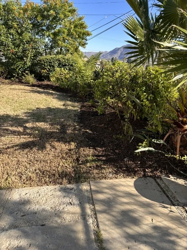 Affordable garden landscaping for homes in Parrish, FL by Barrons Gardening Service