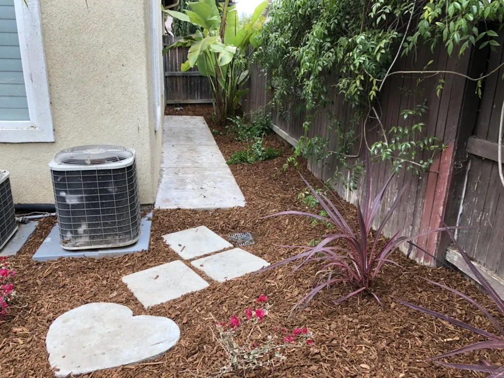 Local lawn mowing service experts serving Parrish, FL - Barrons Gardening Service