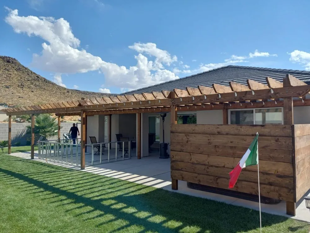 Professional lawn mowing service for homes across El Paso, TX - Barroteran