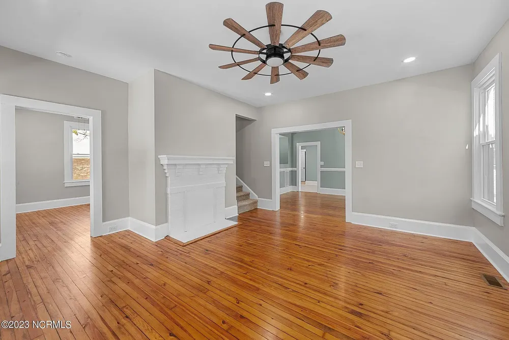 Trusted lawn care service near you in Washington, NC by Barrow Construction