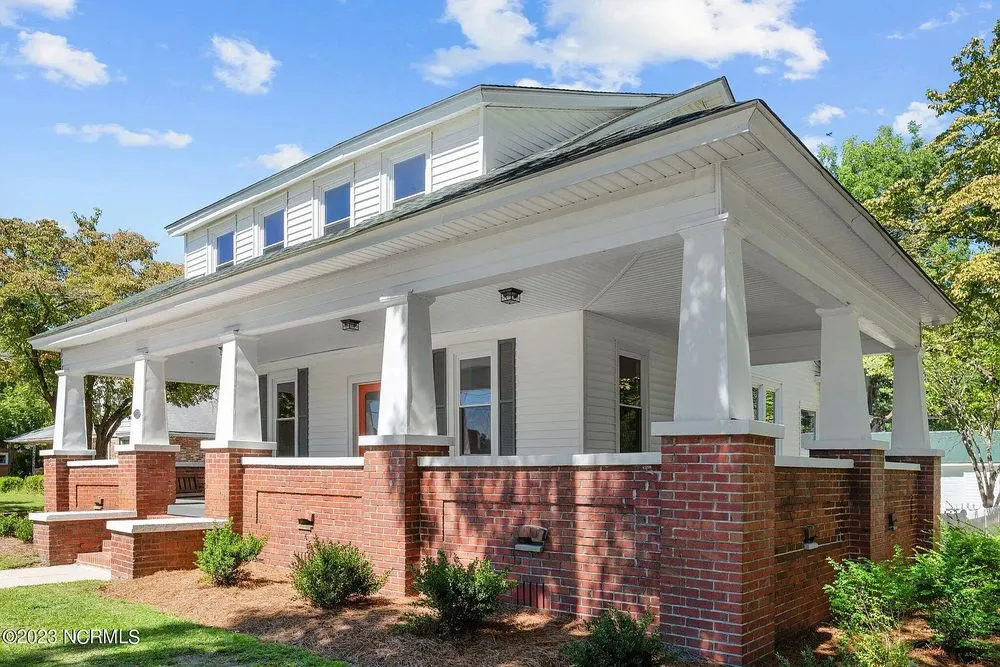 Expert landscaping services near you in Washington, NC by Barrow Construction