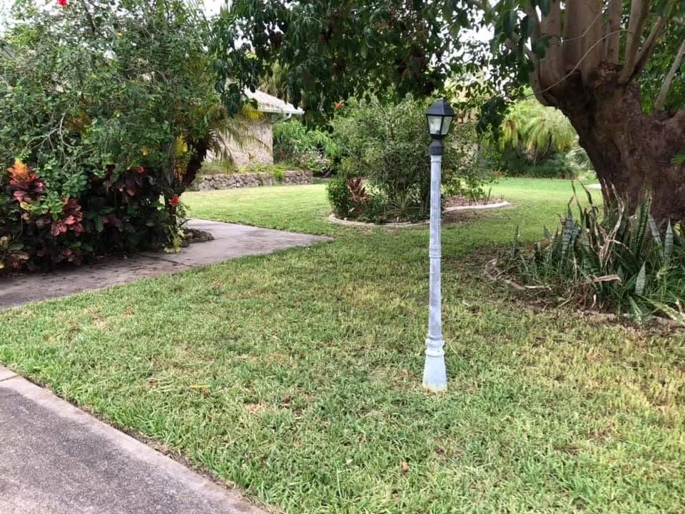 Affordable lawn care service for homes across Fort Myers, FL - Bartleys' Repair Service