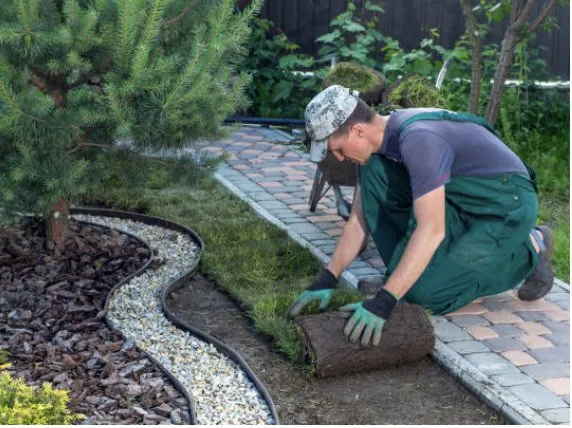 Top-rated lawn mowing service experts serving Lantana, FL - Bartolome Perez Landscaping And Painting