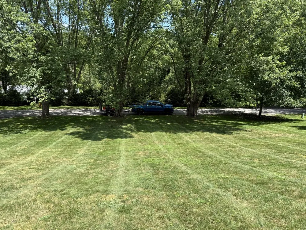 Professional lawn care service experts serving Clinton, NY - Barton’s Lawn Care