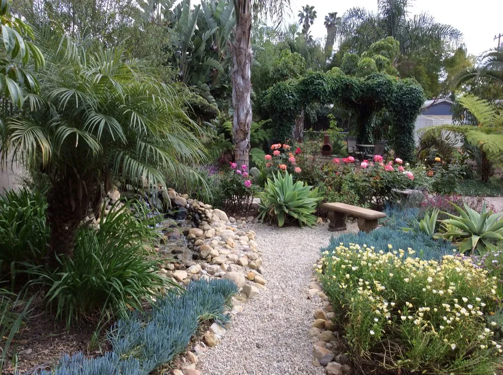 Expert landscaping services in Ventura, CA by Base Synthetics
