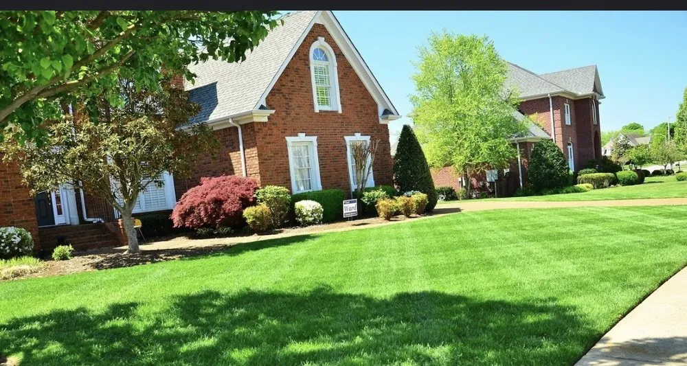 Affordable lawn care service in Elizabethtown, KY - Basham Grass Pros